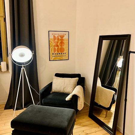 Feelslikehome - Stylische Und Zentrale Altbauwohnung Mit Terrasse&Garten โบคุห์ม ภายนอก รูปภาพ