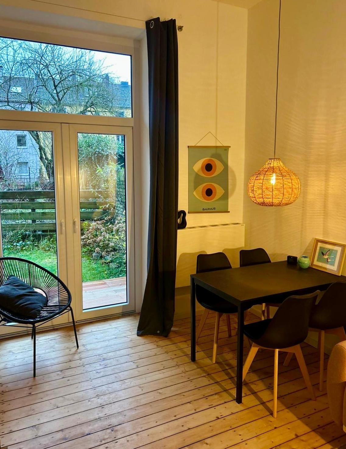 Feelslikehome - Stylische Und Zentrale Altbauwohnung Mit Terrasse&Garten โบคุห์ม ภายนอก รูปภาพ