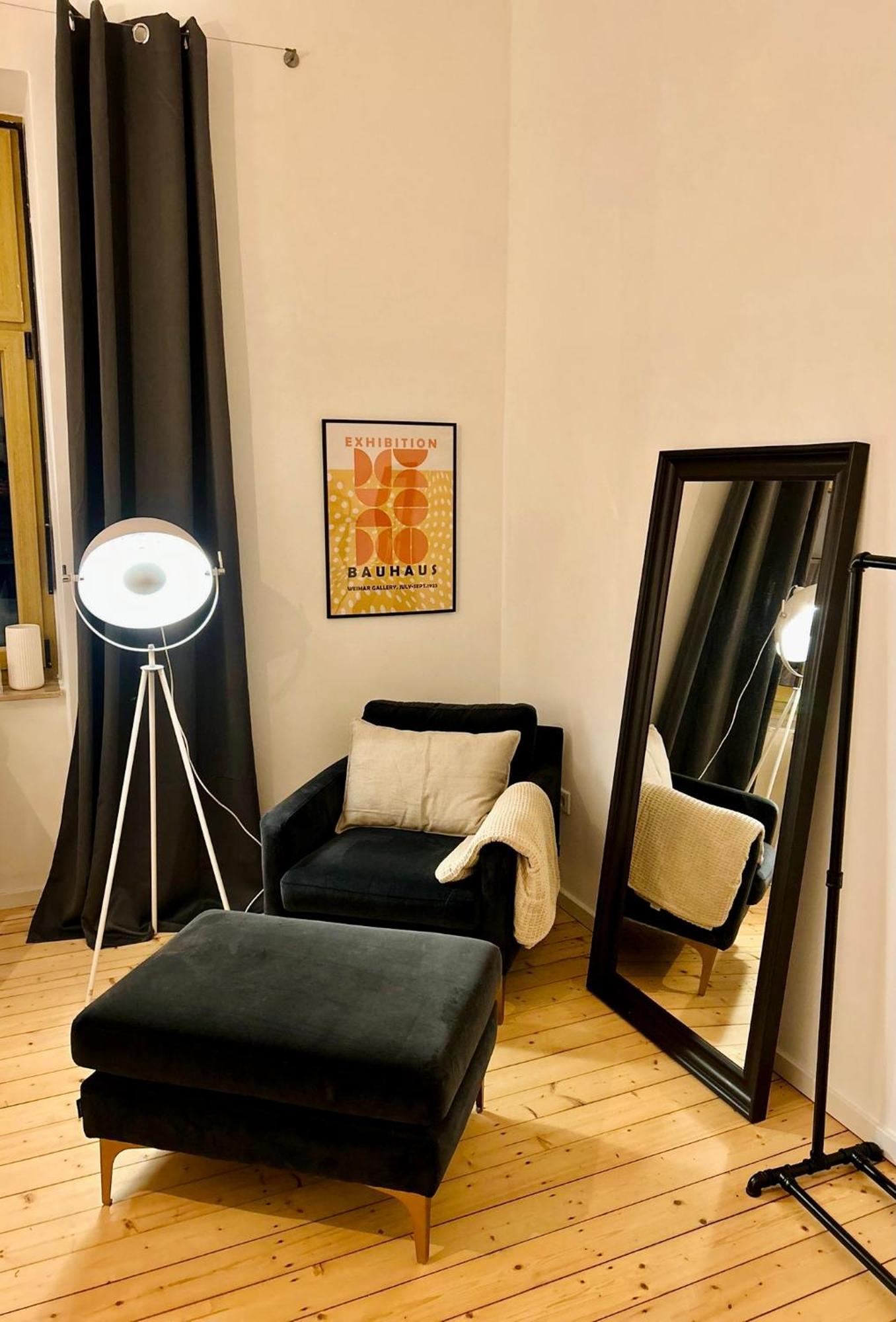 Feelslikehome - Stylische Und Zentrale Altbauwohnung Mit Terrasse&Garten โบคุห์ม ภายนอก รูปภาพ