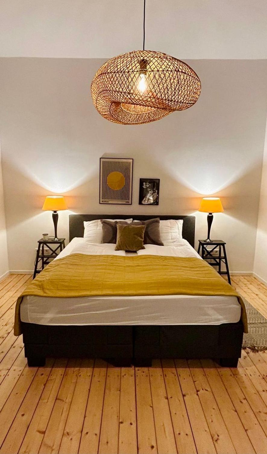 Feelslikehome - Stylische Und Zentrale Altbauwohnung Mit Terrasse&Garten โบคุห์ม ภายนอก รูปภาพ